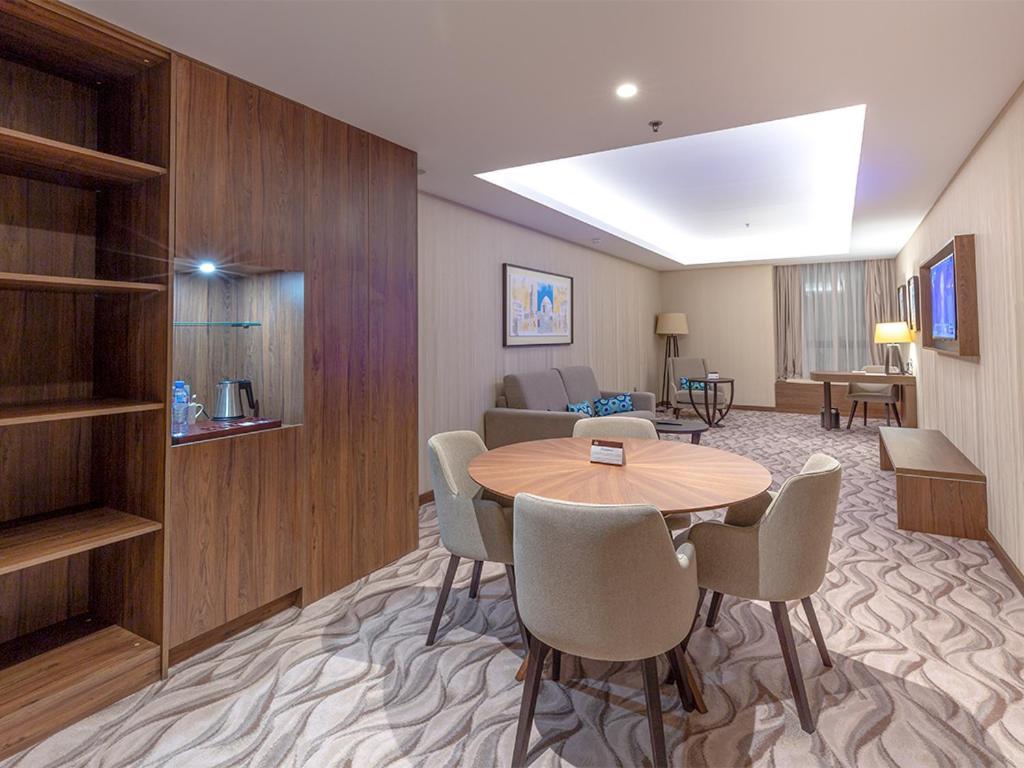 Az Hotels Grand Oran Es Senia Экстерьер фото